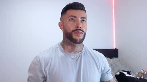 Snapshot of maximus_golden chatting on 1, 10, 2025 Independent Model online show from 1, 10, 2025