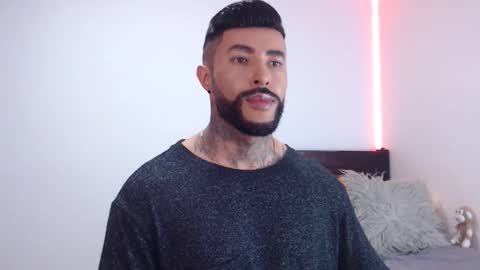 Snapshot of maximus_golden chatting on 25, 10, 2025 Independent Model online show from 25, 10, 2025