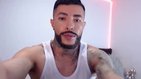 Snapshot of maximus_golden chatting on 21, 11, 2025 Independent Model online show from 21, 11, 2025