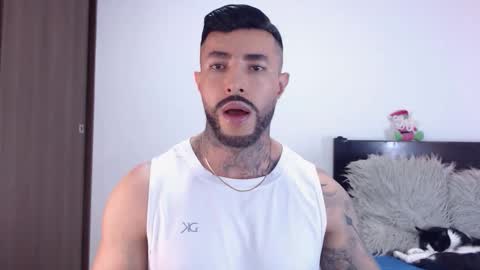 Snapshot of maximus_golden chatting on 3, 12, 2025 Independent Model online show from 3, 12, 2025