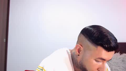 Snapshot of maximus_golden chatting on 3, 2, 2026 Independent Model online show from 3, 2, 2026