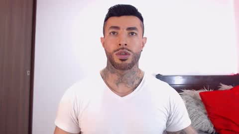 Snapshot of maximus_golden chatting on 4, 3, 2026 Independent Model online show from 4, 3, 2026