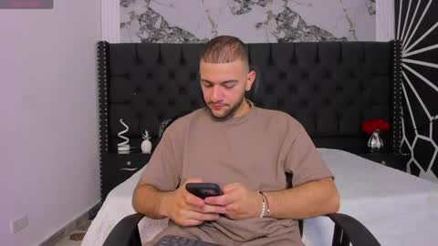 Snapshot of maximusclark1_ chatting on 23, 5, 2026 Maximus online show from 23, 5, 2026