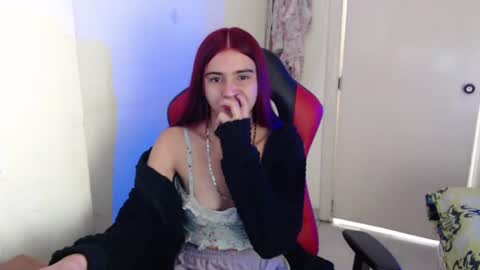 Snapshot of maxinesex_ chatting on 3, 7, 2026 maxinesex_ online show from 3, 7, 2026