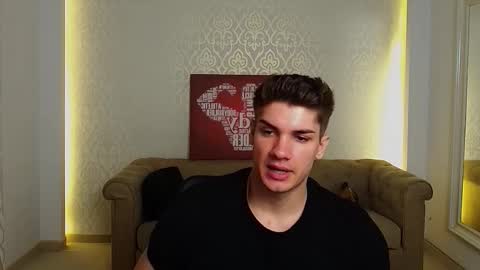 Snapshot of maxkaiden chatting on 15, 9, 2025 MaxKaiden online show from 15, 9, 2025