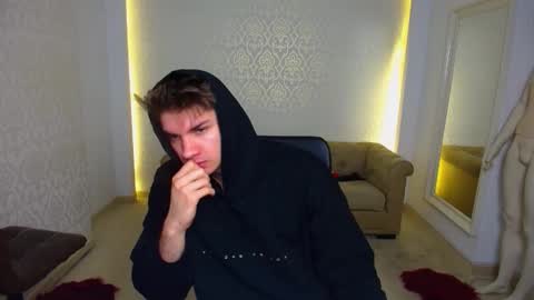 MaxKaiden online show from 17, 1, 2026