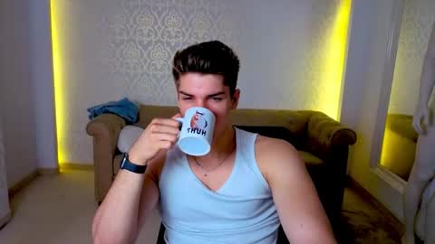 MaxKaiden online show from 30, 5, 2026