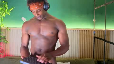 Maxmuscle10 online show from 13, 2, 2026