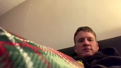 Snapshot of maxwilly7803039708 chatting on 27, 3, 2026 maxwilly7803039708 online show from 27, 3, 2026