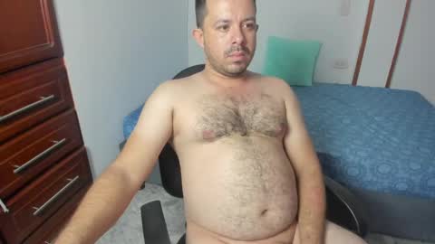 Snapshot of maxx_sexx chatting on 4, 1, 2025 maxx online show from 4, 1, 2025