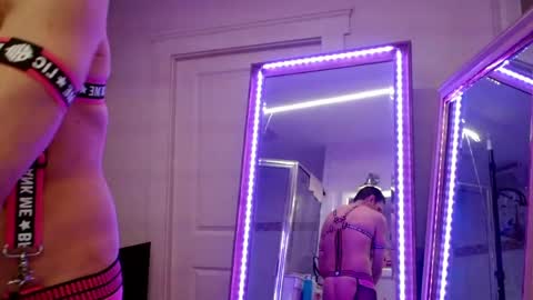 Maxxxbates online show from 5, 4, 2026