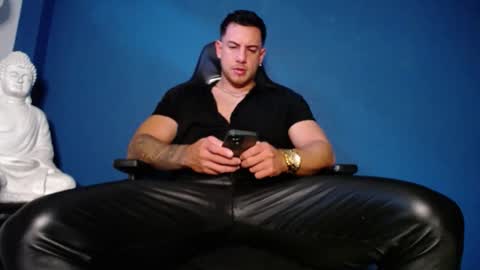 Snapshot of maxxxpowerful chatting on 3, 11, 2025 maxxxpowerful online show from 3, 11, 2025