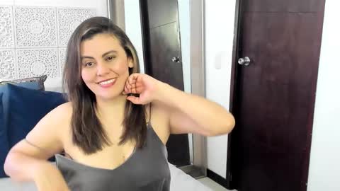 Snapshot of maxzy_star chatting on 22, 2, 2025 Victoria online show from 22, 2, 2025