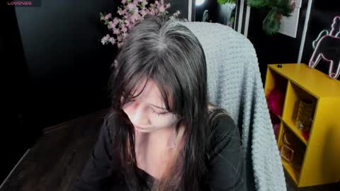 may_lings online show from 12, 4, 2026