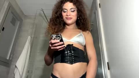 Snapshot of maya632713 chatting on 10, 10, 2025 Maya transgirl online show from 10, 10, 2025
