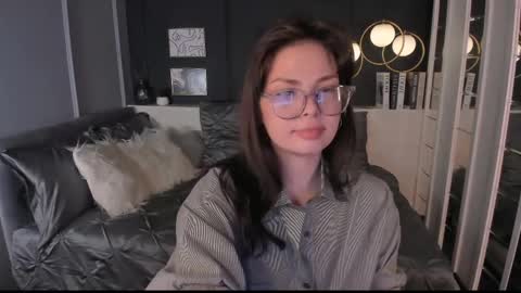 Snapshot of maya___muse chatting on 18, 5, 2026 Maya online show from 18, 5, 2026