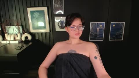 Snapshot of maya___muse chatting on 20, 5, 2026 Maya online show from 20, 5, 2026