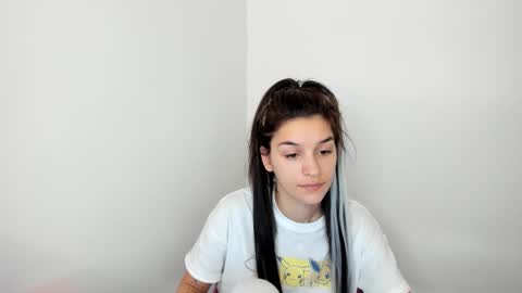 Maya online show from 12, 1, 2026