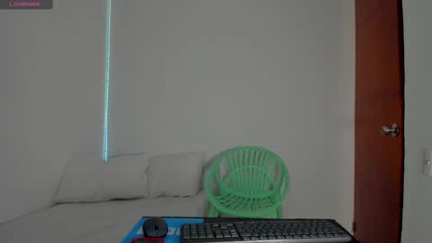 Snapshot of maya_graham_ chatting on 23, 9, 2025 Maya online show from 23, 9, 2025