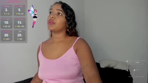 Snapshot of maya_graham_ chatting on 23, 11, 2025 Maya online show from 23, 11, 2025