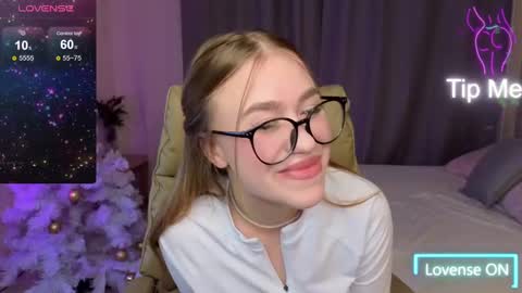 Snapshot of maya_lolly chatting on 14, 1, 2025 Maya online show from 14, 1, 2025