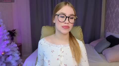 Snapshot of maya_lolly chatting on 15, 1, 2025 Maya online show from 15, 1, 2025