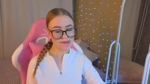 Snapshot of maya_lolly chatting on 17, 1, 2025 Maya online show from 17, 1, 2025