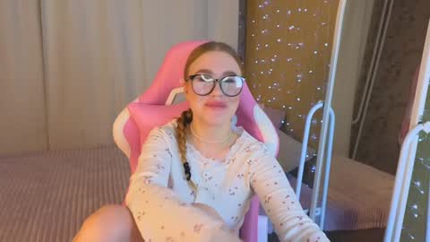 Snapshot of maya_lolly chatting on 17, 1, 2025 Maya online show from 17, 1, 2025