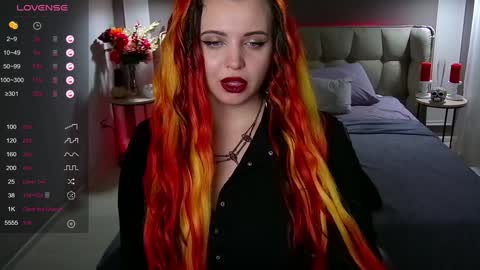 Maya Mils online show from 25, 1, 2025