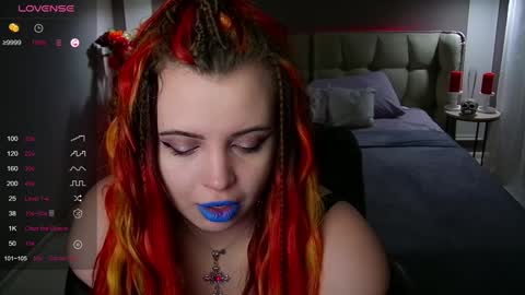 Maya Mils online show from 27, 1, 2025