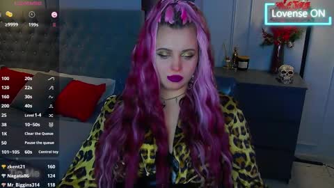 Maya Mils online show from 24, 2, 2025