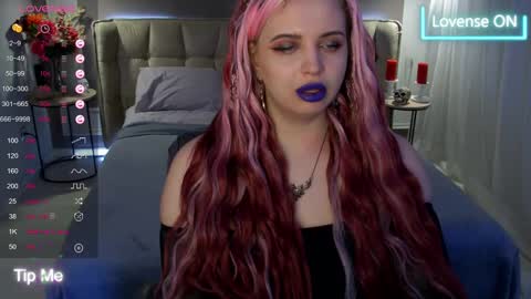 Maya Mils online show from 9, 3, 2025