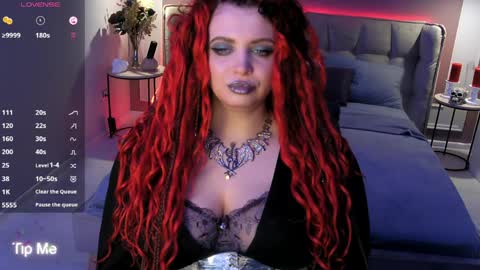 Maya Mils online show from 29, 3, 2026