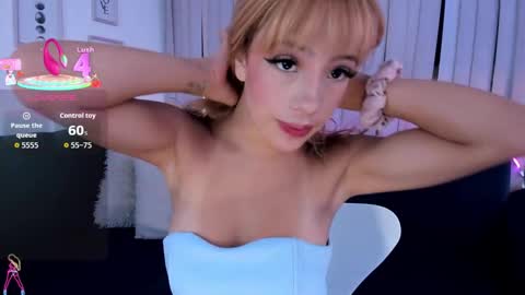 Mayajhons online show from 5, 12, 2025