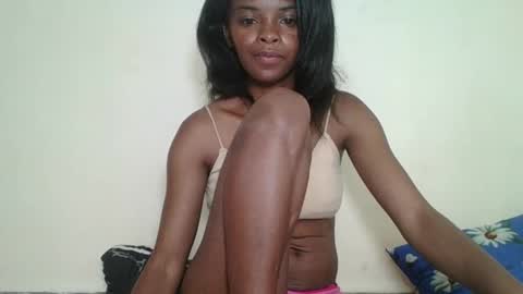 Snapshot of mayalabelle chatting on 6, 11, 2025 mayalabelle online show from 6, 11, 2025