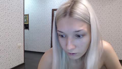 maybe_doll online show from 12, 10, 2025