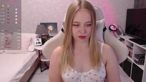 maybebabyx online show from 11, 12, 2024