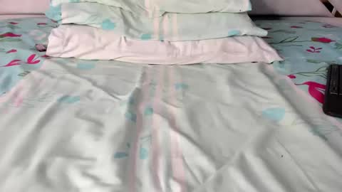 Snapshot of maybelline_666 chatting on 8, 10, 2025 Maybelline69 online show from 8, 10, 2025