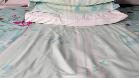 Snapshot of maybelline_666 chatting on 23, 11, 2025 Maybelline69 online show from 23, 11, 2025