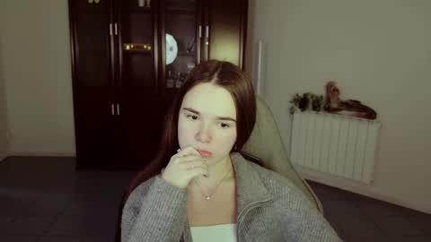 maybloom_ online show from 5, 12, 2025