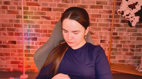 Snapshot of maybloom_ chatting on 7, 3, 2026 maybloom_ online show from 7, 3, 2026