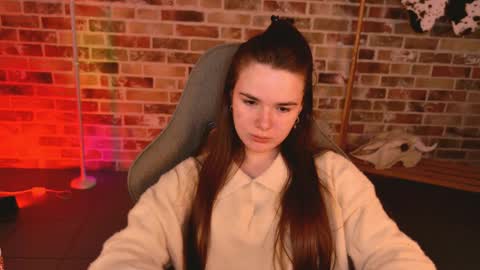 Snapshot of maybloom_ chatting on 28, 3, 2026 maybloom_ online show from 28, 3, 2026