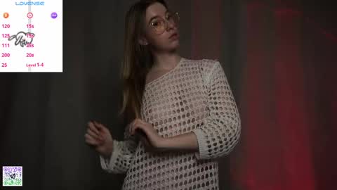 Snapshot of maydaedgin chatting on 27, 2, 2025 Violet online show from 27, 2, 2025