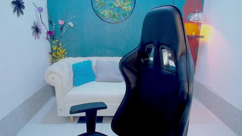 mayli_marie online show from 2, 4, 2026