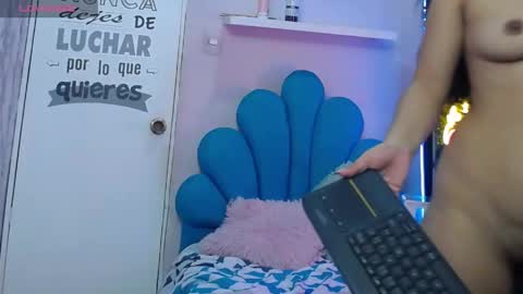 Snapshot of maylin_hornyy19 chatting on 30, 4, 2026 Maylin online show from 30, 4, 2026