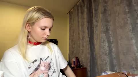 Snapshot of mayspagnolia chatting on 21, 3, 2026 olivia online show from 21, 3, 2026