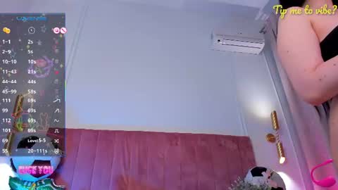 Snapshot of mayzzi chatting on 25, 6, 2026 MayaLevi online show from 25, 6, 2026