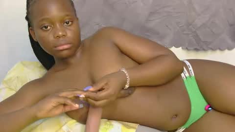 mazel_quincy online show from 13, 9, 2025