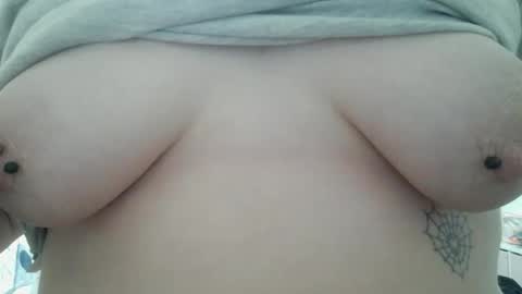 Snapshot of mazydaizy chatting on 3, 12, 2025 mazydaizy online show from 3, 12, 2025