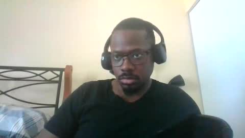 Snapshot of mbsupreme chatting on 11, 5, 2026 Mark online show from 11, 5, 2026